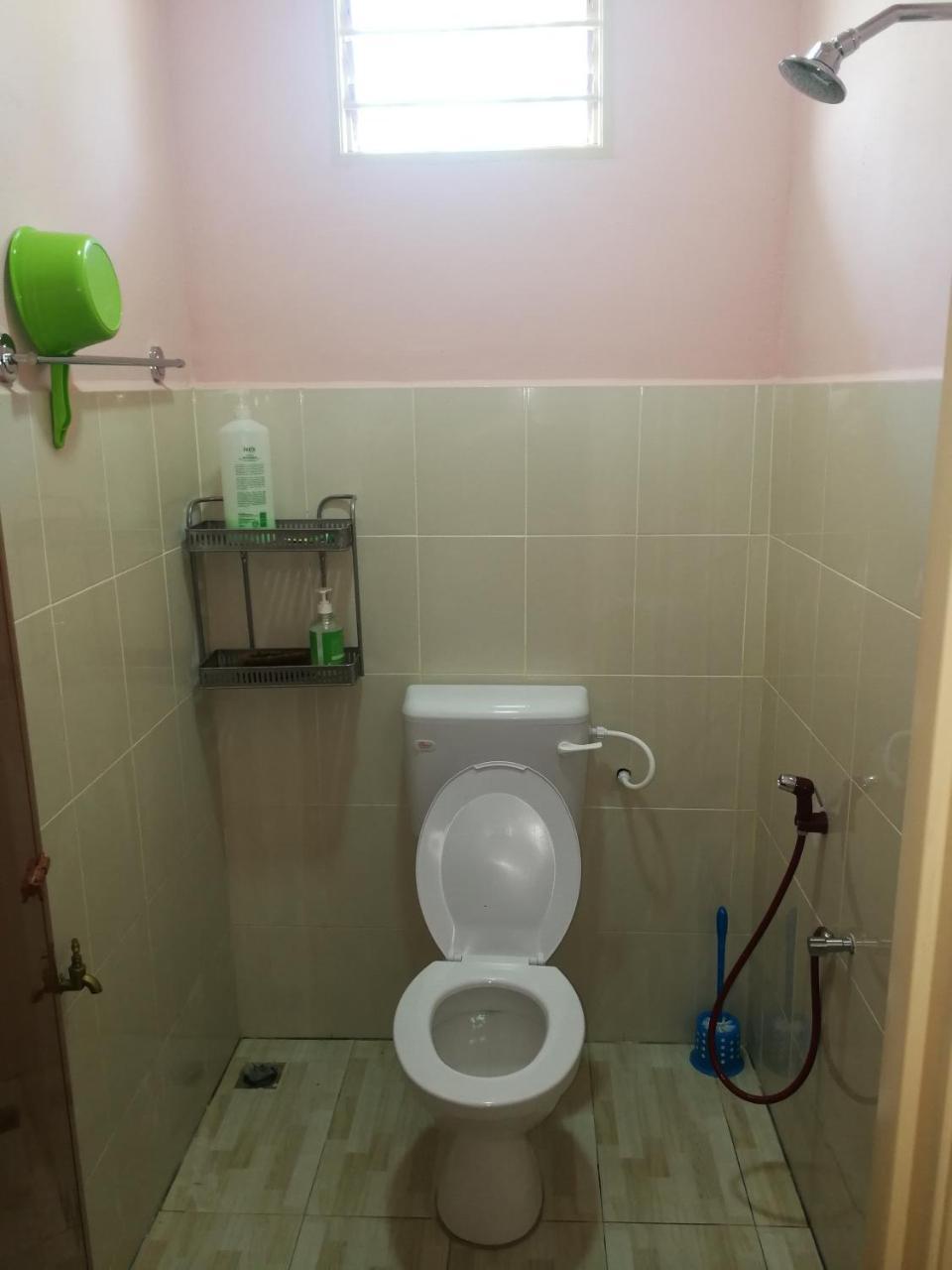 Chalet Desa Halban Kangar Bagian luar foto